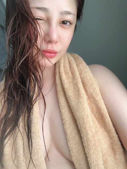 美少女到熟女的進化史！S級最強女優《初音實》雪白巨乳 曾經是S1美少女轉變成具有魅力的熟女