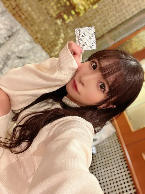時隔五年重磅回歸！熱愛棒球《小那海綾》(佐佐波綾)美少女再度回歸AV界