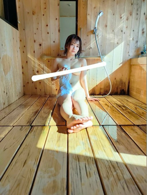 AV界出道即巔峰！SOD童顏巨乳《星乃莉子》前寫真偶像，魔鏡號專屬AV騎乘位