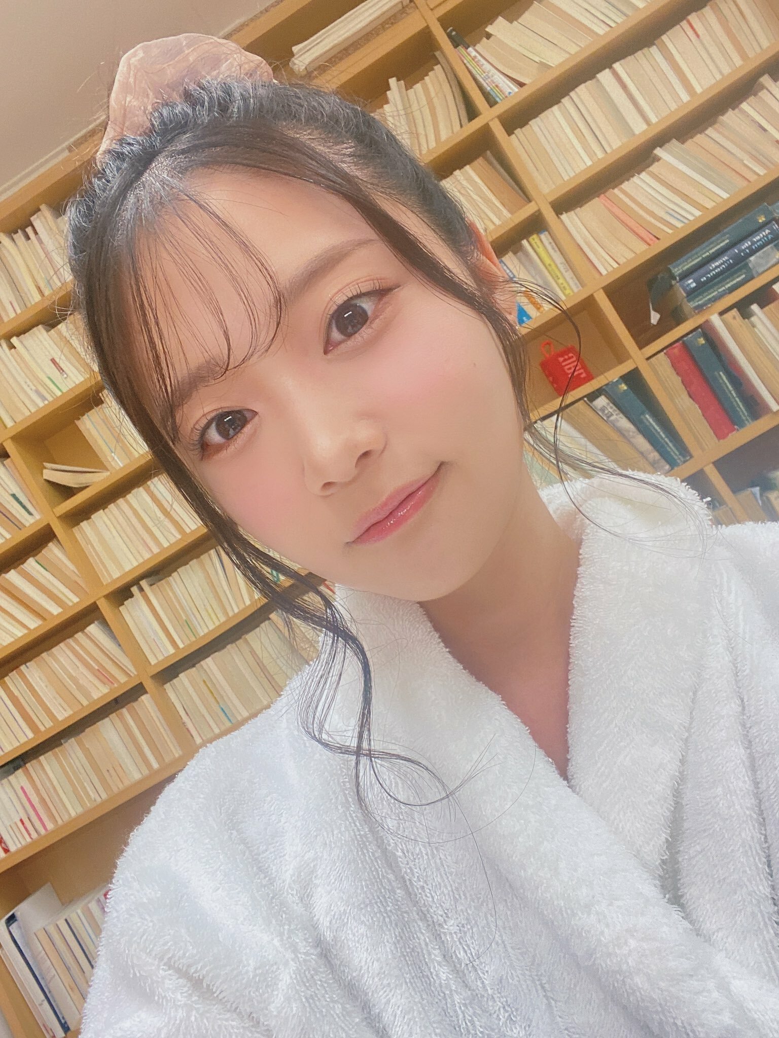 療癒系女優 清純外表與驚艷表現《二葉惠麻》新人挑戰職業生涯