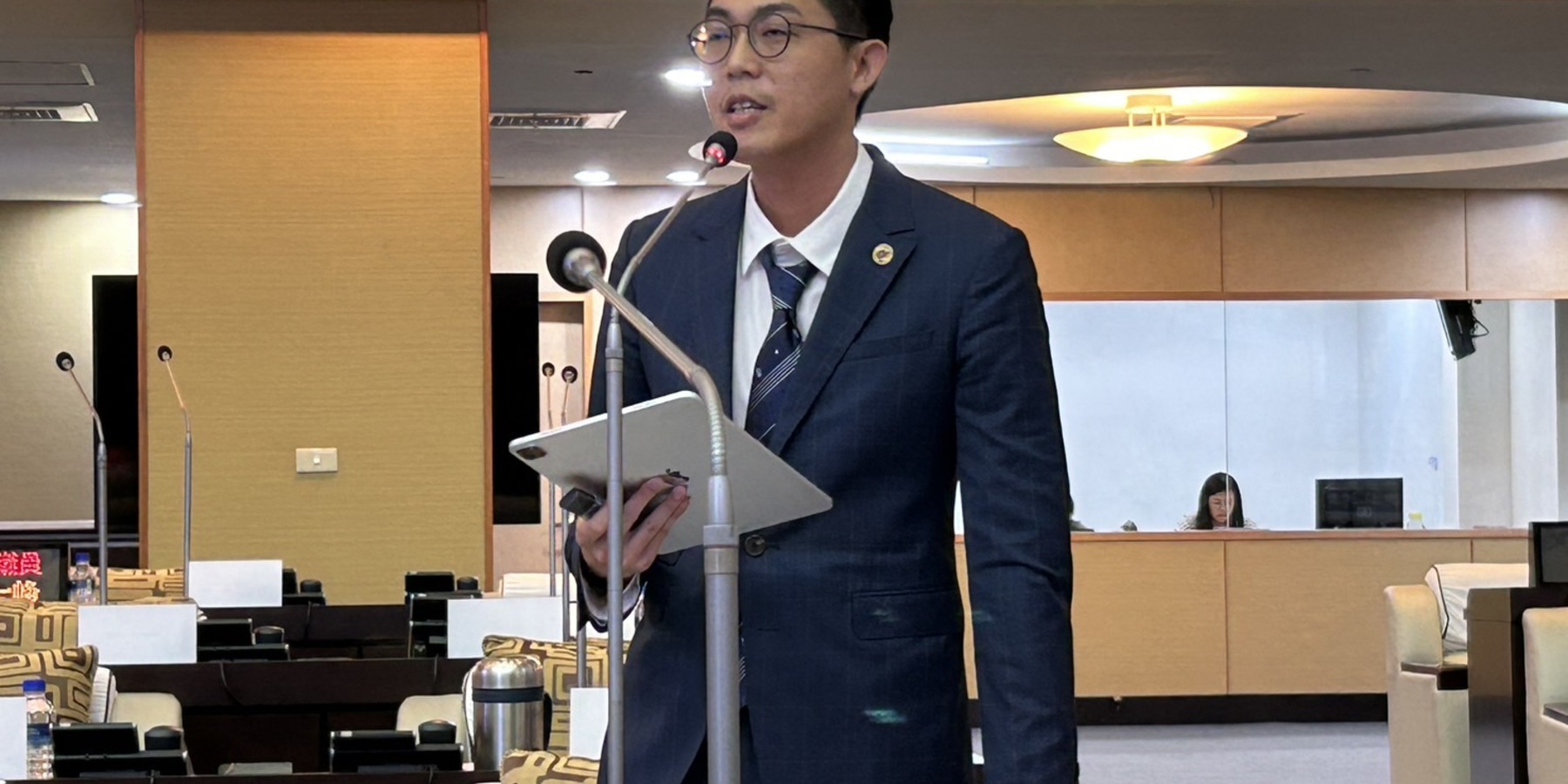 議員李宗霖質詢市府打擊房價 市府應儘速通過新房屋稅制造福市民