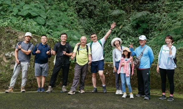 高應大EMBA登山社×藤枝包車