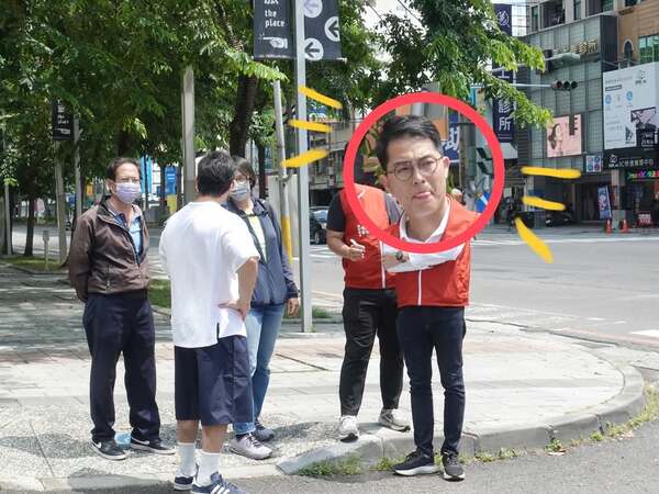 中華東路217巷口人行道改善會勘