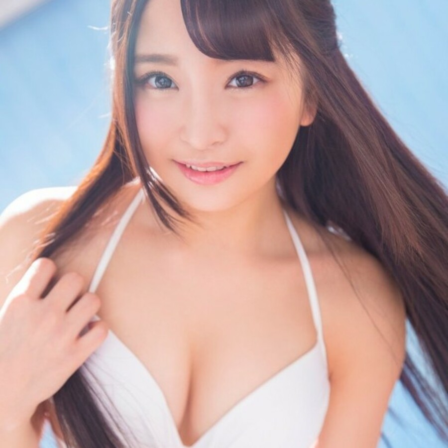 性感嫩白蜜桃尻《加藤桃香》