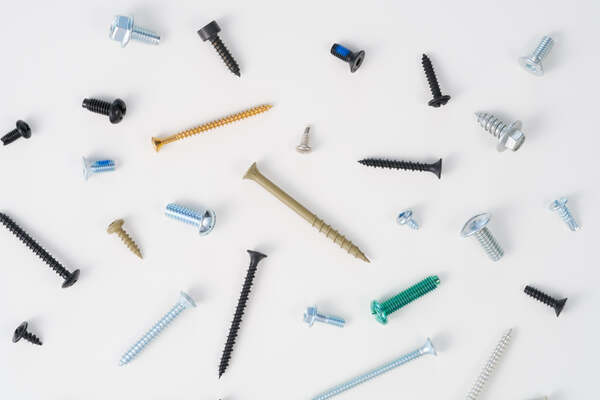 電鍍其實就是「主動利用電位差」來防鏽