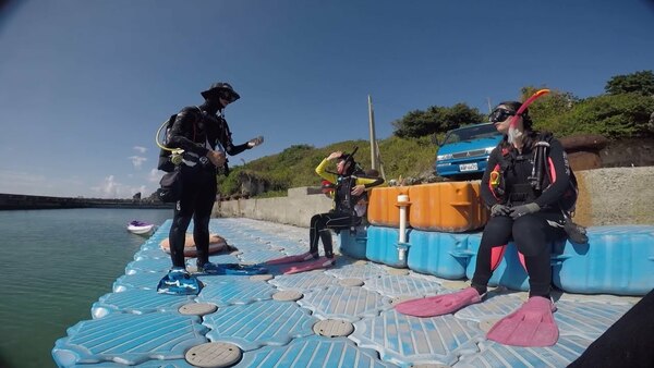 教學示範 OW 開放水域 跨步式入水 giant step entry 示範教學 步驟