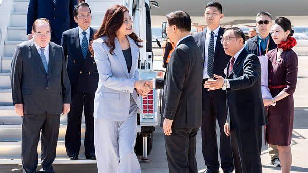 國民黨主席鄭麗文和平之旅 遭無黨李宗霖批沒風骨靠施捨