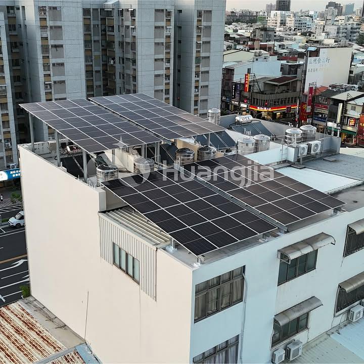 台南南區 (劉宅)、(黃宅)：18Kwp、18Kwp