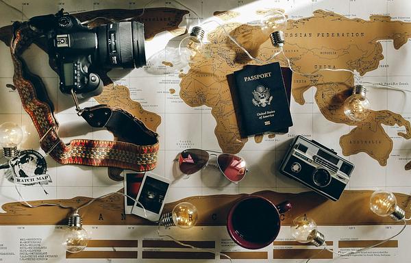 企業差旅｜刷卡送的旅平險夠嗎？信用卡保險VS自行投保比較