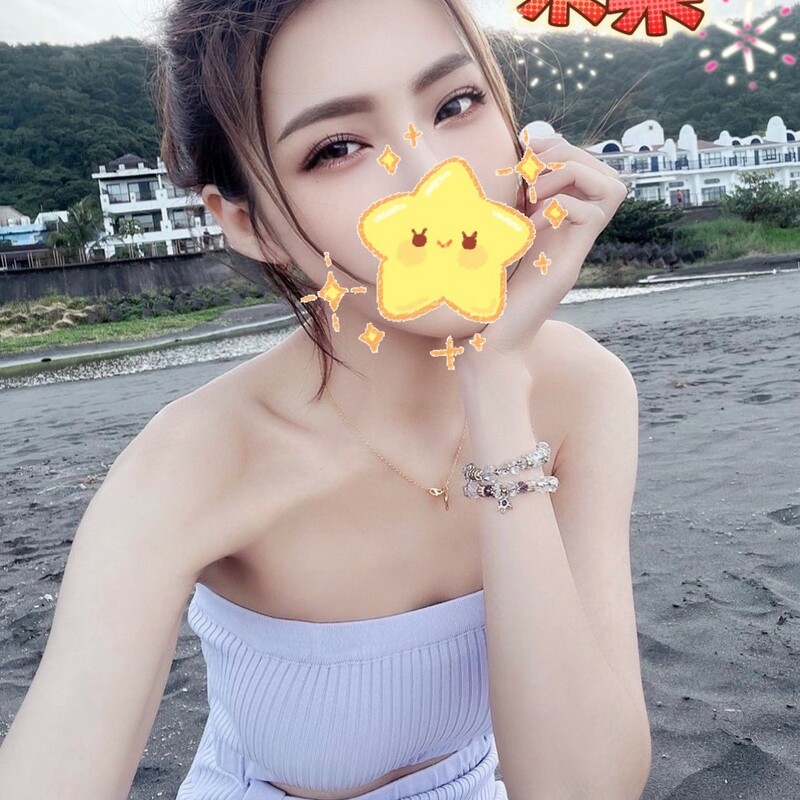 柒柒