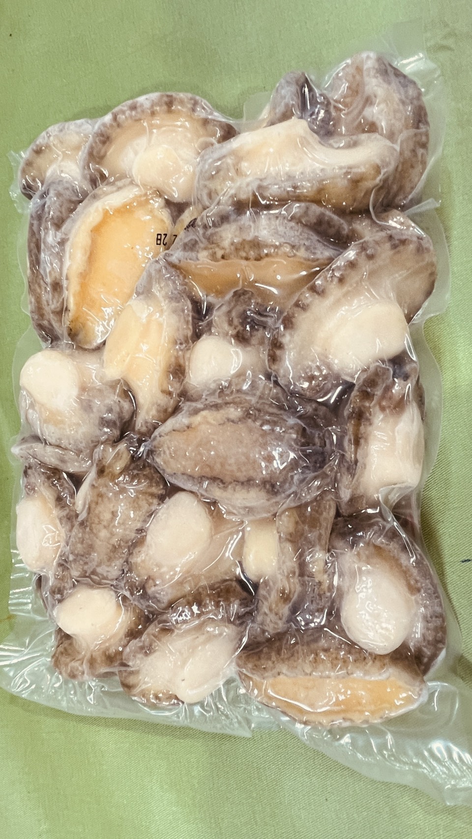 台灣熟凍鮑魚清肉_大 1公斤裝