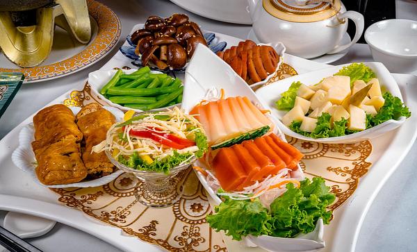 鴻運年菜（十人份）