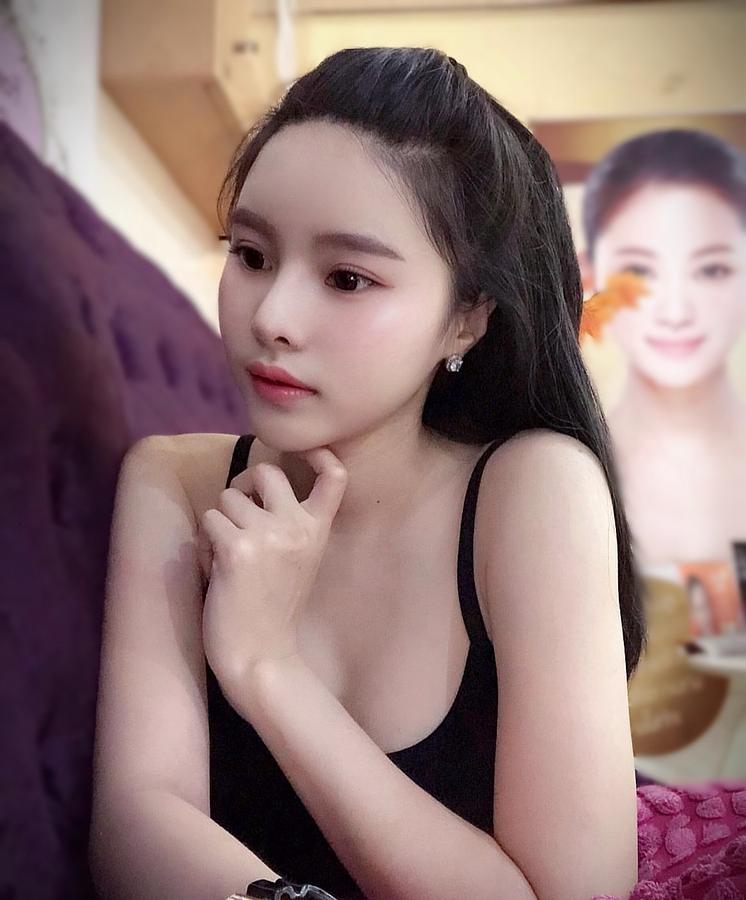 彤彤
