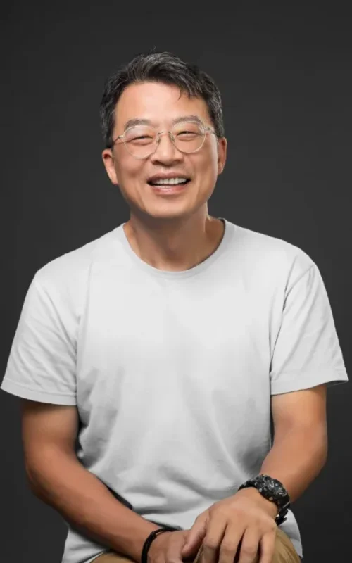 BZNK 展業處處長 邱吉爾
