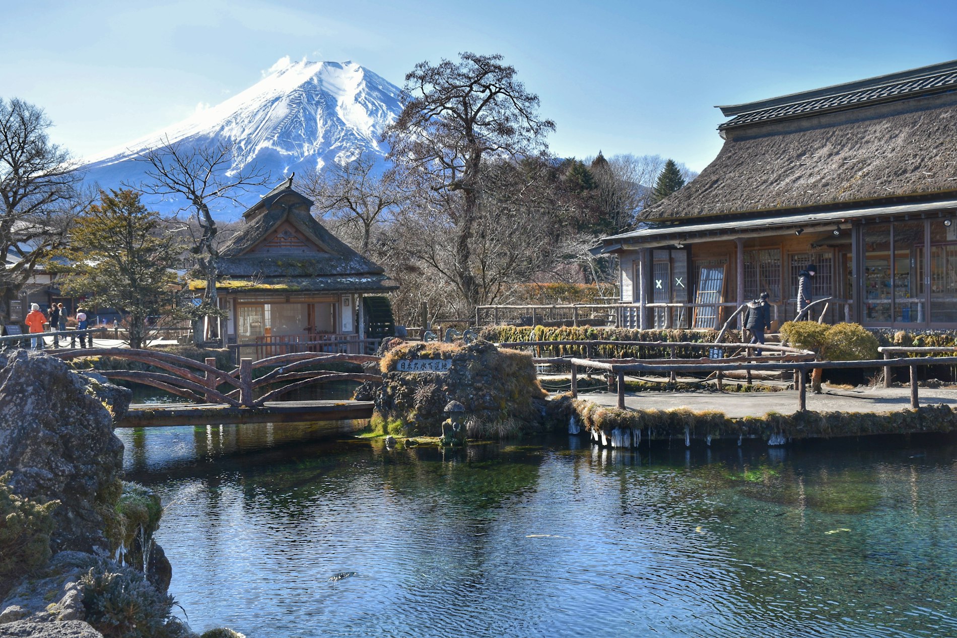 忍野八海富士山倒影