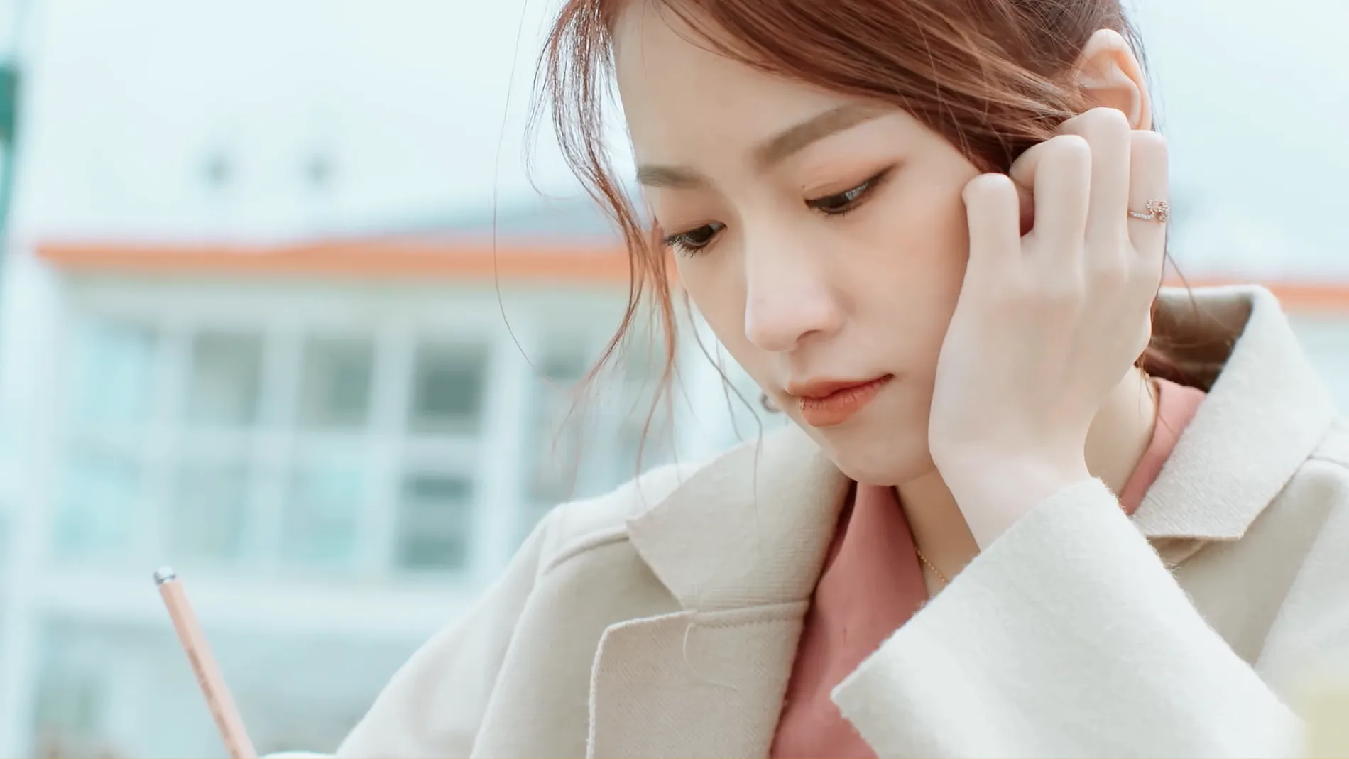 王宇彤｜紅圍巾 4