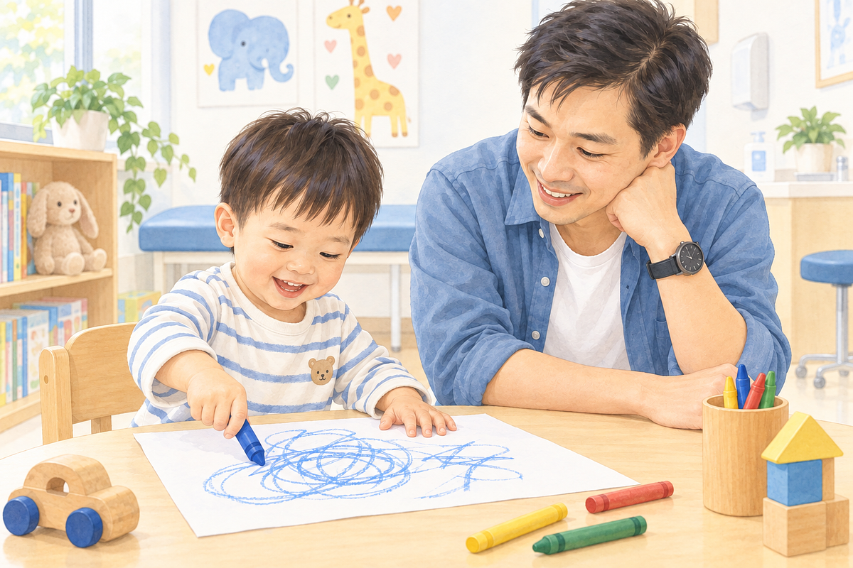 爸爸陪孩子用蠟筆畫連續線條