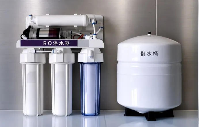 傳統式 RO 機搭配儲水桶